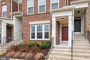 43503 Town Gate Square, Chantilly, VA 20152 - photo 1