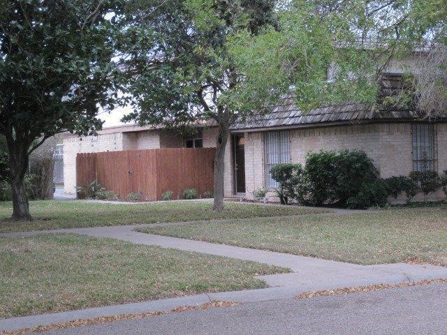 1112 Valley View Dr, Weslaco, TX 78596 - photo 1