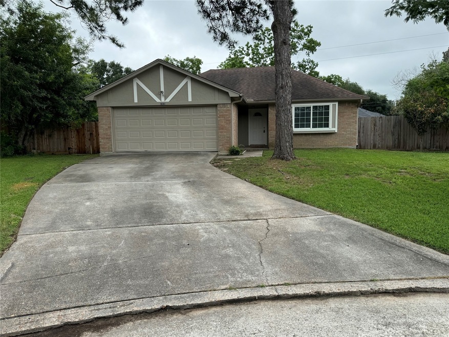 1018 Afton Ct, Tomball, TX 77375 - photo 1
