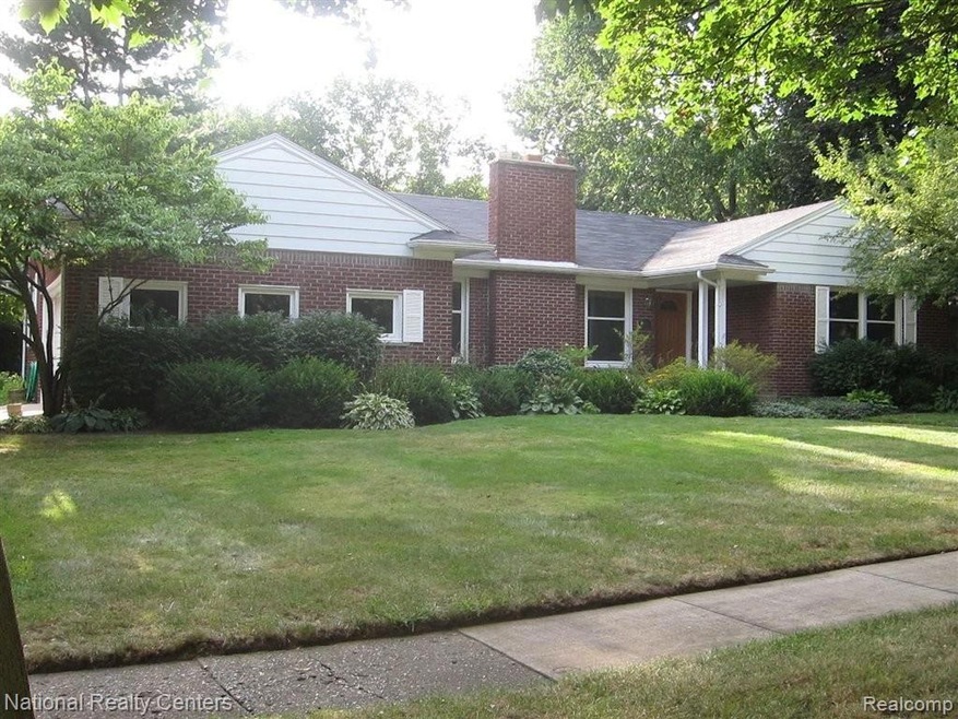 250 S. Glengarry Rd.