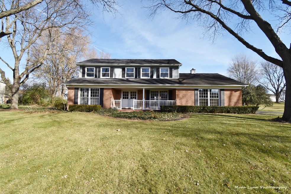 5N275 Deerpath Way, Saint Charles, IL 60175 - photo 1