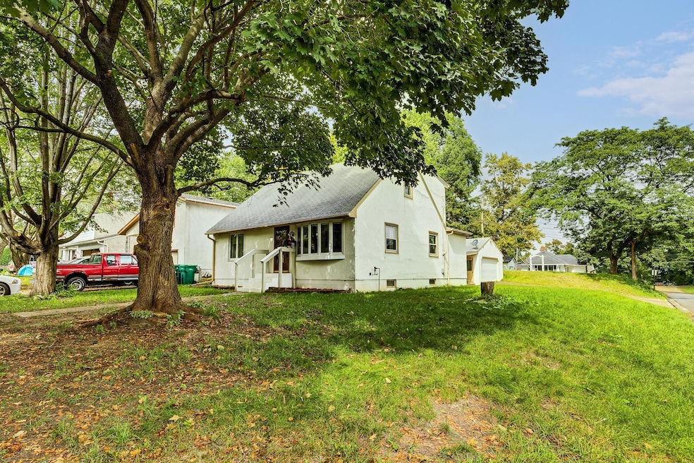 69 Amelia Ave, Saint Paul, MN 55118 - photo 1