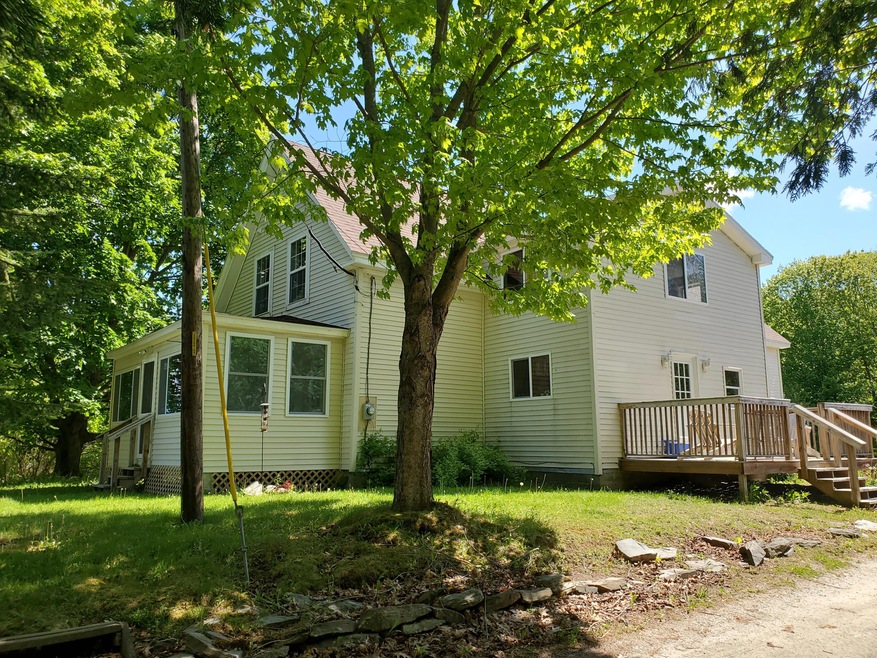 356 River Rd. side