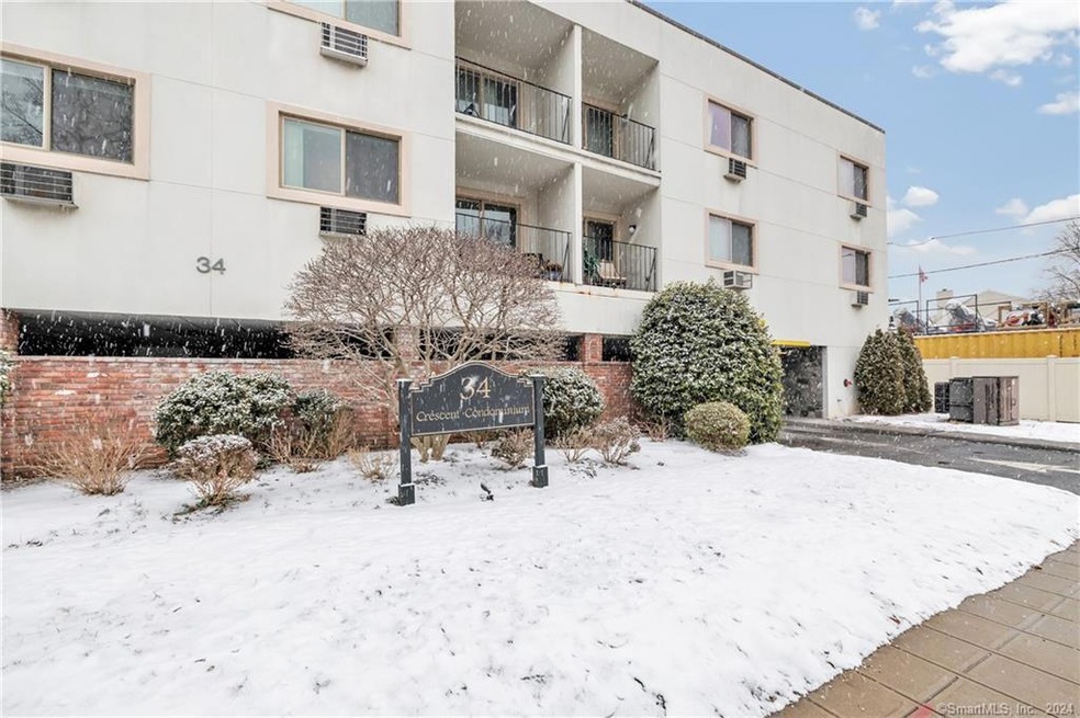 34 Crescent St unit 2N, Stamford, CT 06906 - photo 1