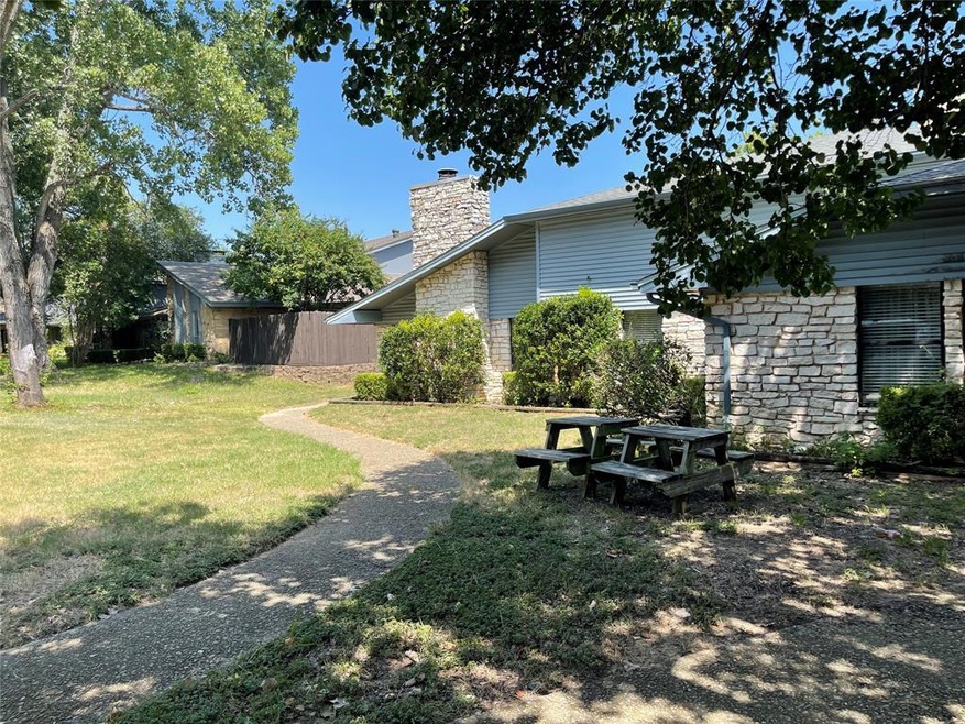 130 Hollyhill Ln, Denton, TX 76205 - photo 1