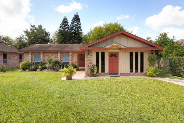 920 E Kathy St, Pharr, TX 78577 - photo 1