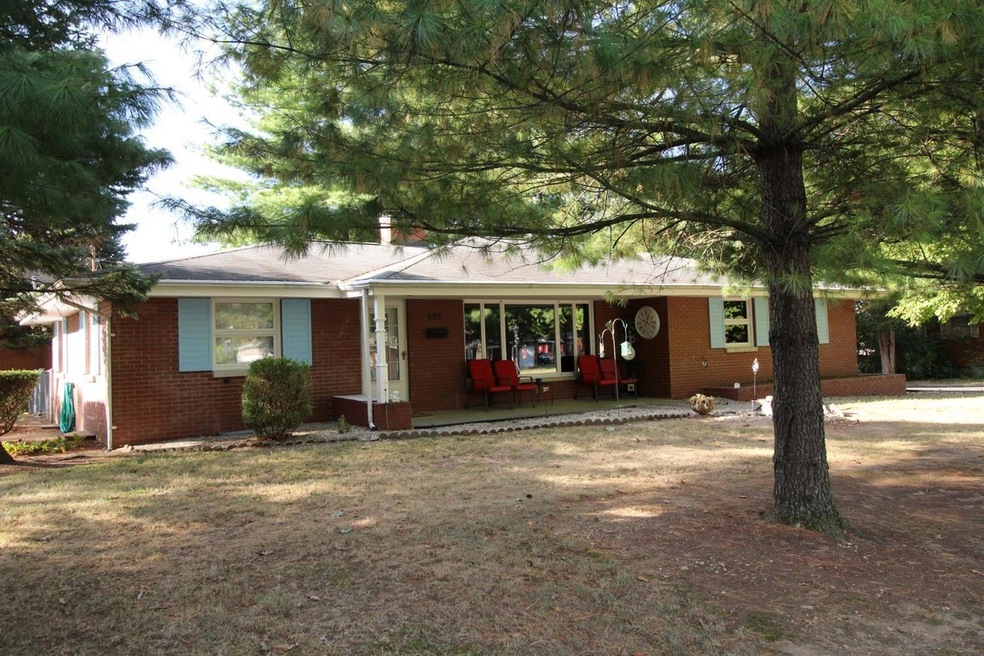 591 Blackburn Ave, Fairfield, OH 45014 - photo 1