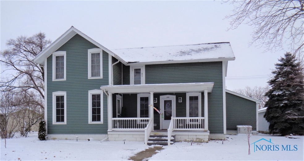 208 E 1st St, Woodville, OH 43469 - photo 1