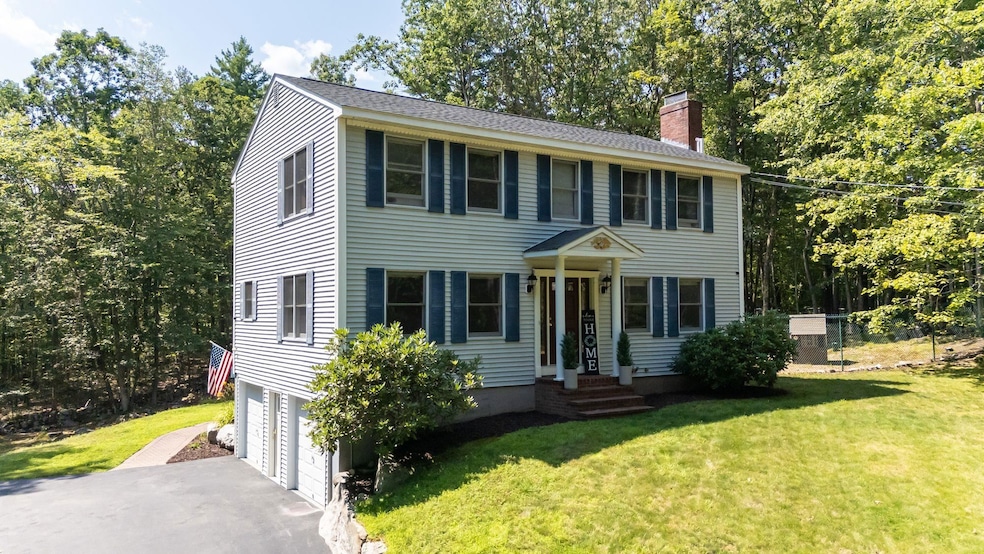 12 Honeysuckle Ln, Goffstown, NH 03045 - photo 1