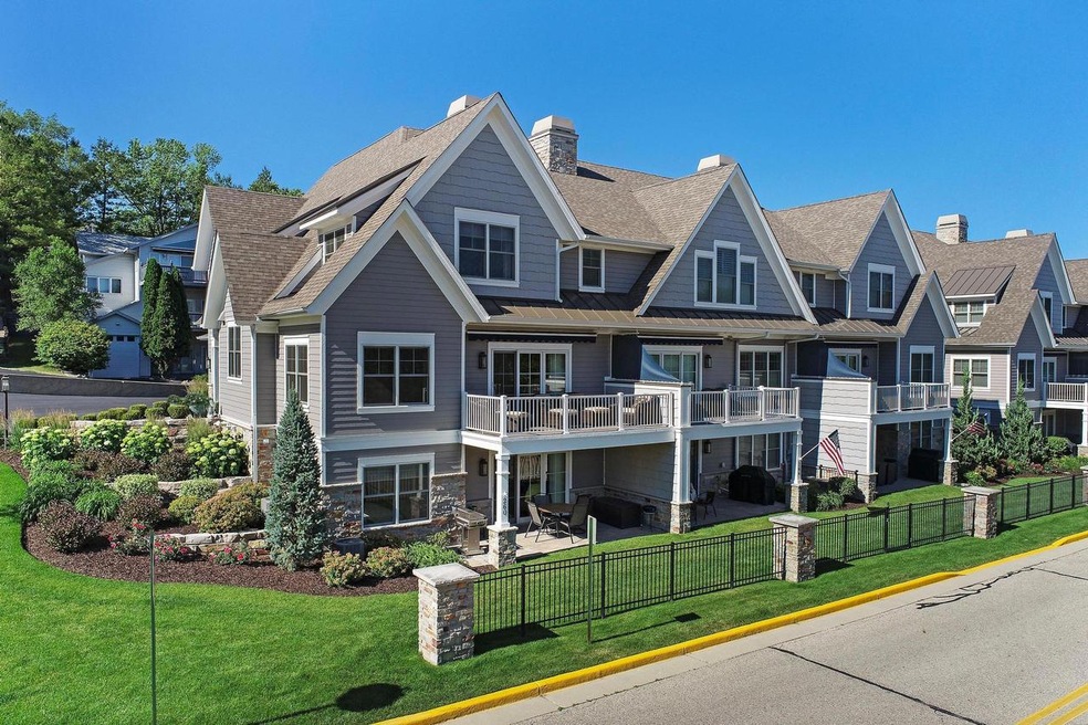 www.lakeviewterracevilla.com