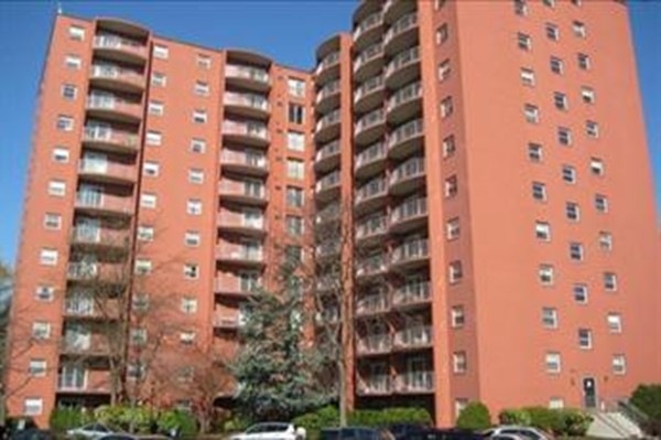 Sagamore Place Condominiums unit 1014, Quincy, MA 02171 - photo 1