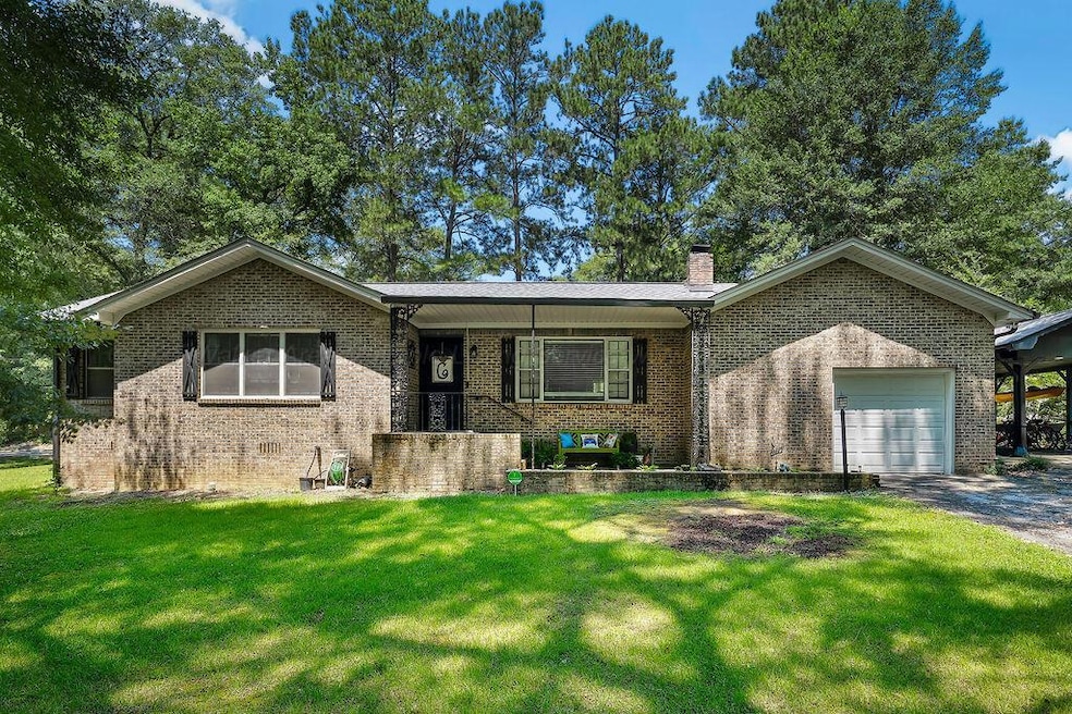 102 Crest Cir N, Jasper, AL 35501 - photo 1