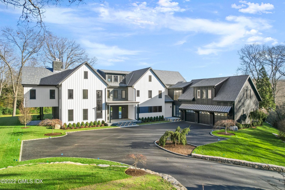 121 Lower Cross Rd, Greenwich, CT 06831 - photo 1