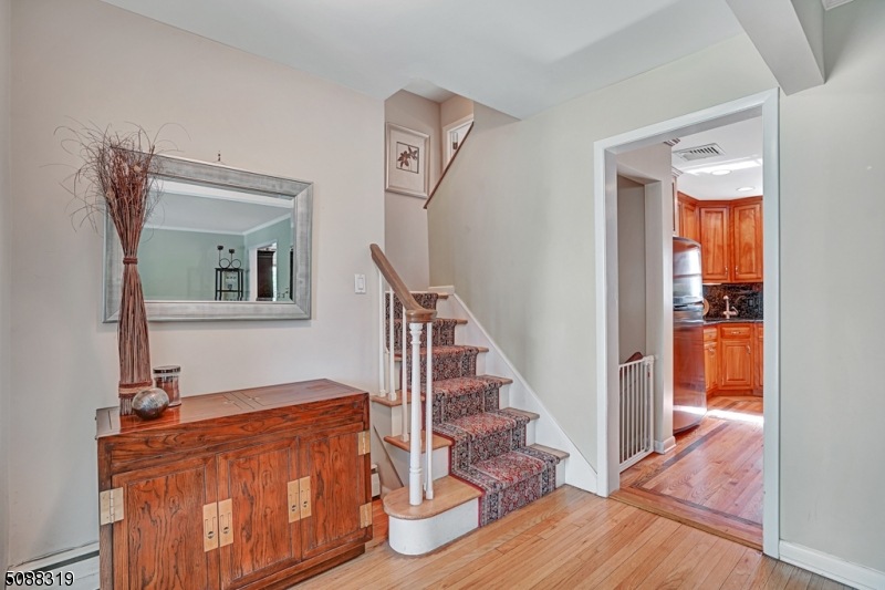 10 Hillside Ct E, Morris Plains, NJ 07950 - photo 1