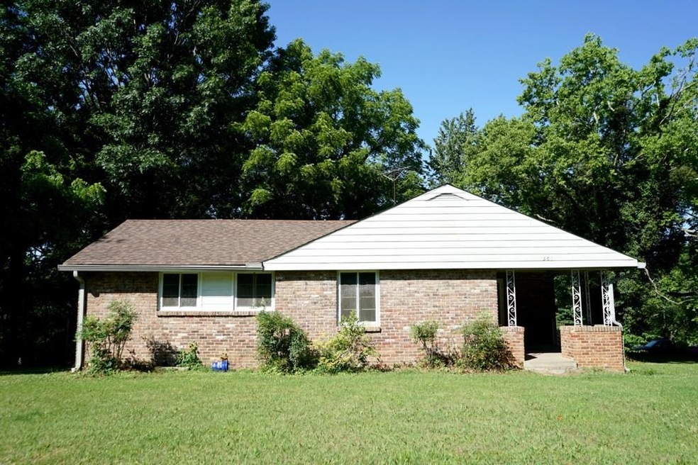 501 Oakwood Dr, Columbia, TN 38401 - photo 1