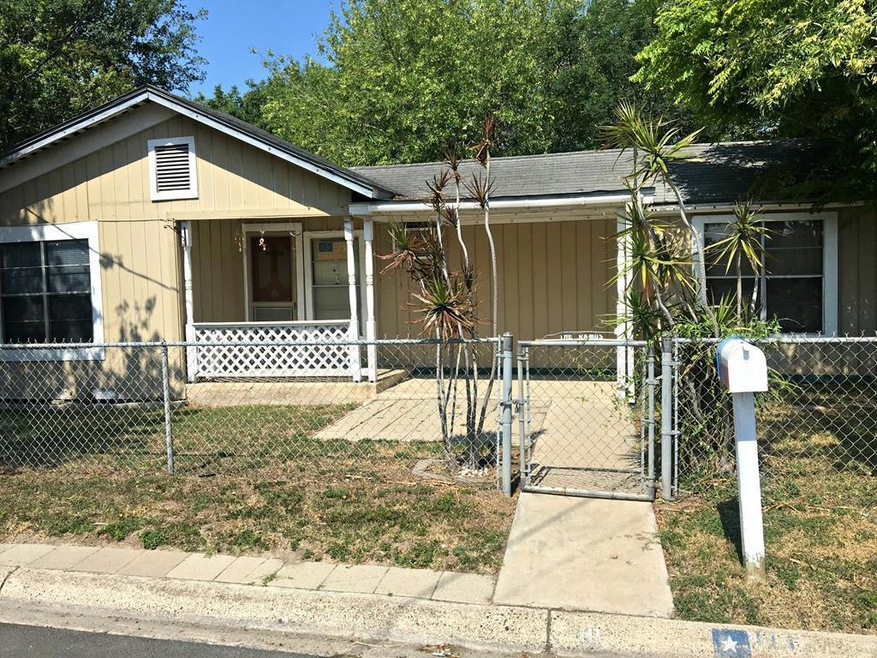 111 N Cypress St, Pharr, TX 78577 - photo 1