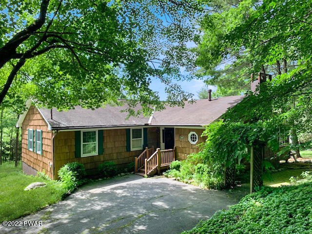 106 Chippy Cole Rd, Milford, PA 18337 - photo 1