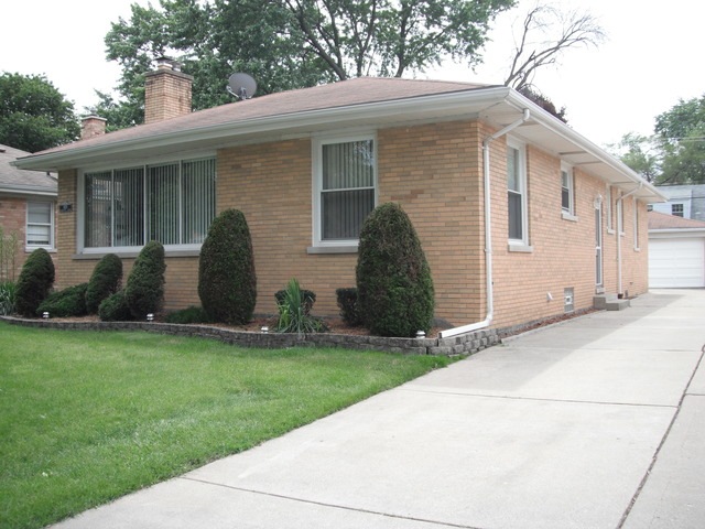 1920 Manchester Ave, Westchester, IL 60154 - photo 1