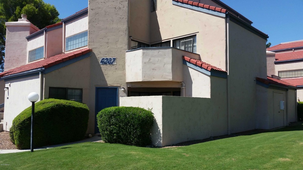 unlisted-address, Tucson, AZ 85719 - photo 1