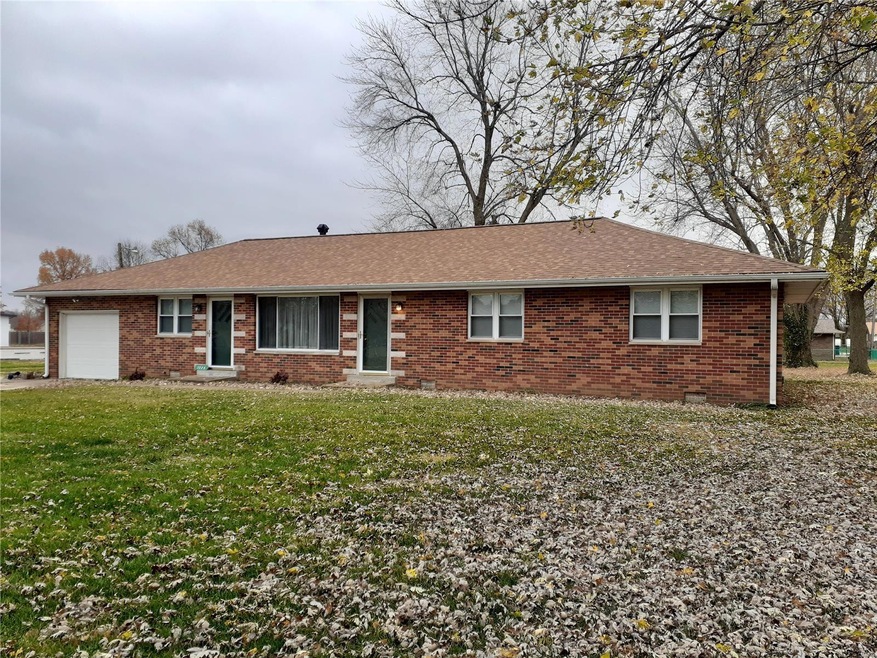 7225 W Main St, Maryville, IL 62062 - photo 1