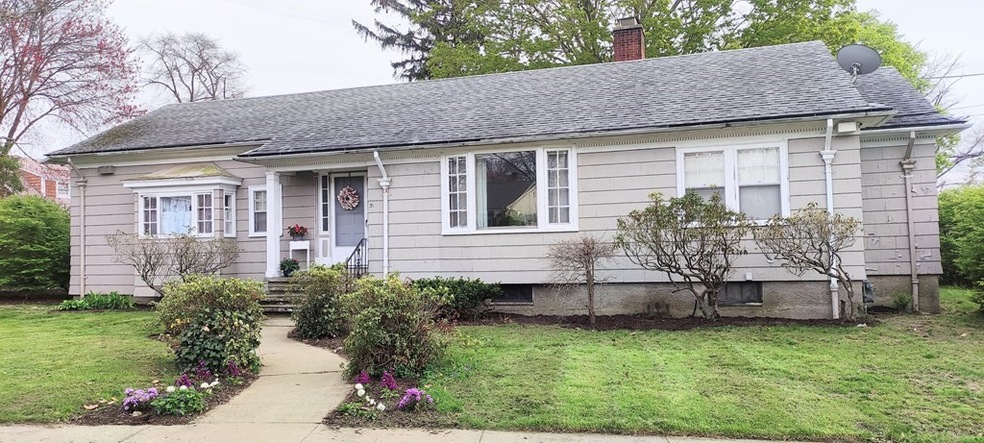 31 Milton St, Fall River, MA 02720 - photo 1