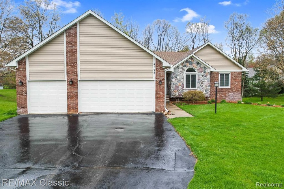 4195 Sandy Lane - Sandy Hill Farms - White Lake