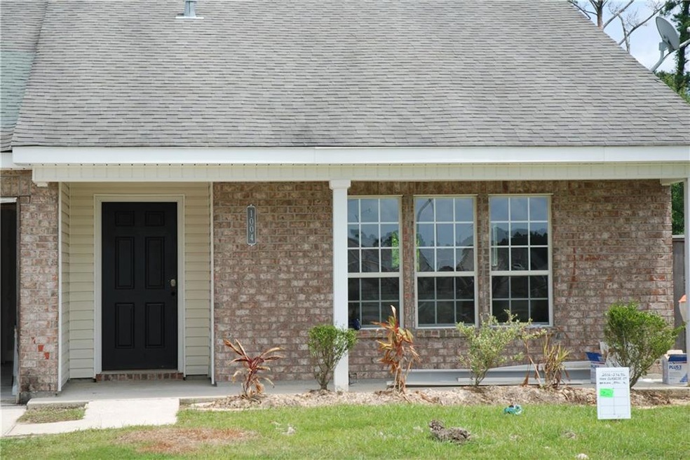 1004 Clairise Ct, Slidell, LA 70461 - photo 1
