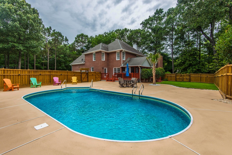 592 Flannery Place, Mount Pleasant, SC 29466 - photo 1