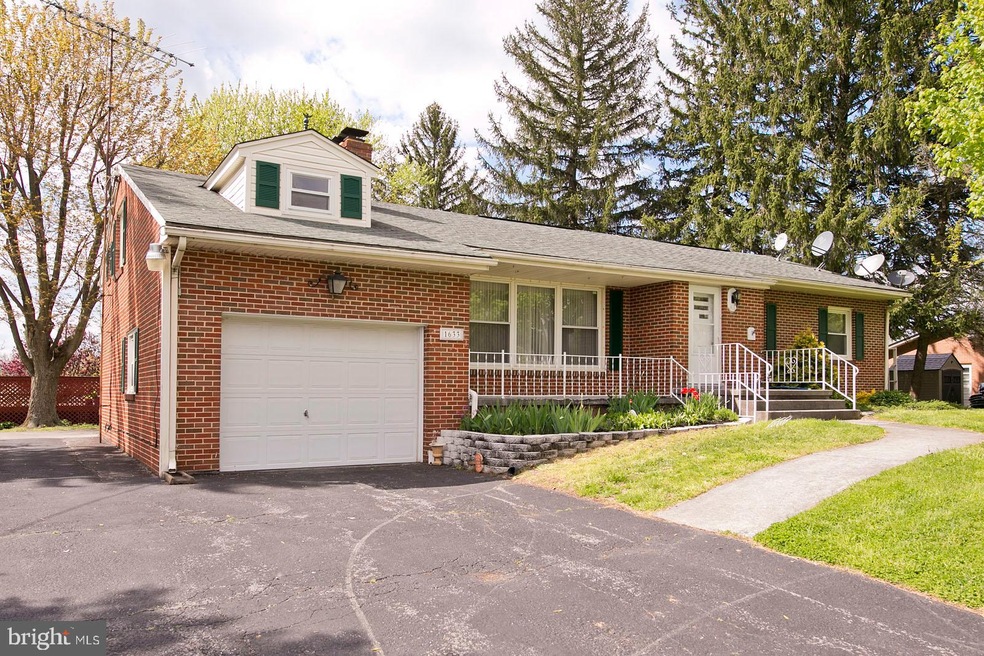 1633 Apple Pie Ridge Rd, Winchester, VA 22603 - photo 1