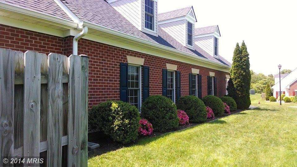 6908 Bluefield Dr, Fredericksburg, VA 22407 - photo 1