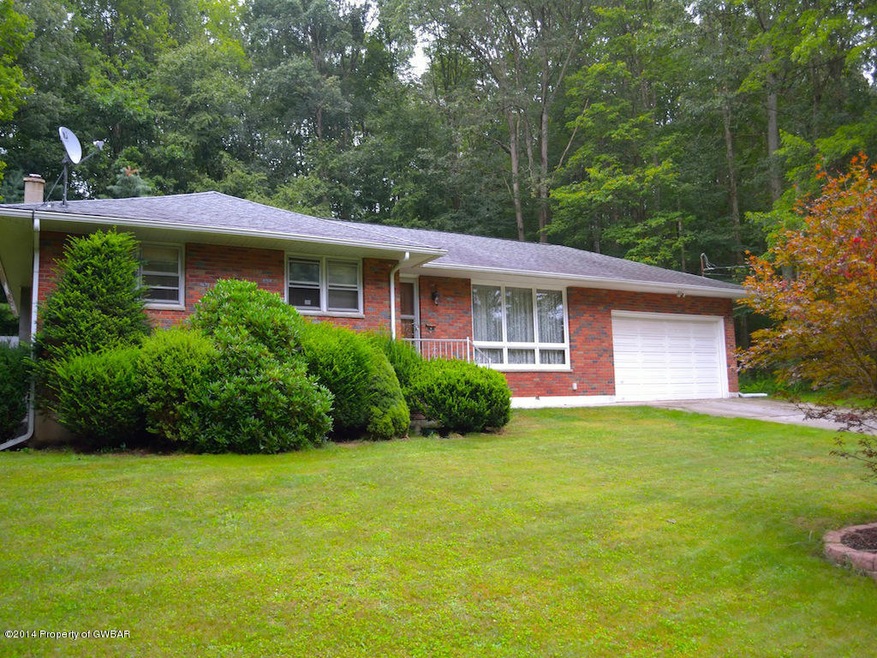 41 Oak Dr, Mountain Top, PA 18707 - photo 1