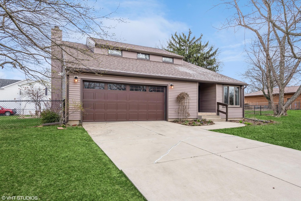 02_599DomkeDrive_571_FrontView_HiRes