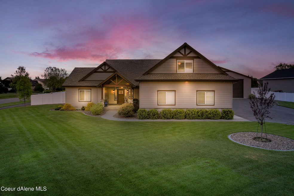 1-Twilight-Front-of-Home