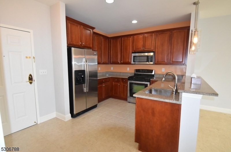 6316 Brookhaven Ct unit 6316, Riverdale, NJ 07457 - photo 1
