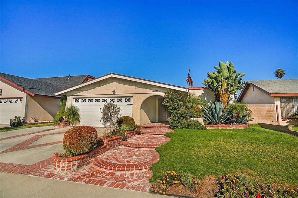 01-Beautiful 3+2 Home