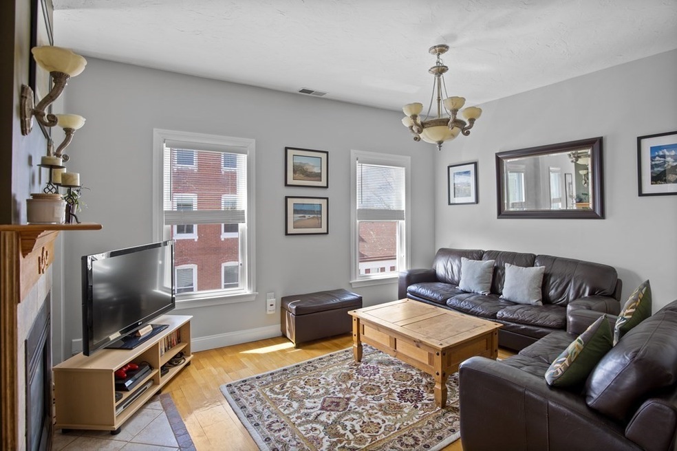 174 W 8th St unit 3, Boston, MA 02127 - photo 1