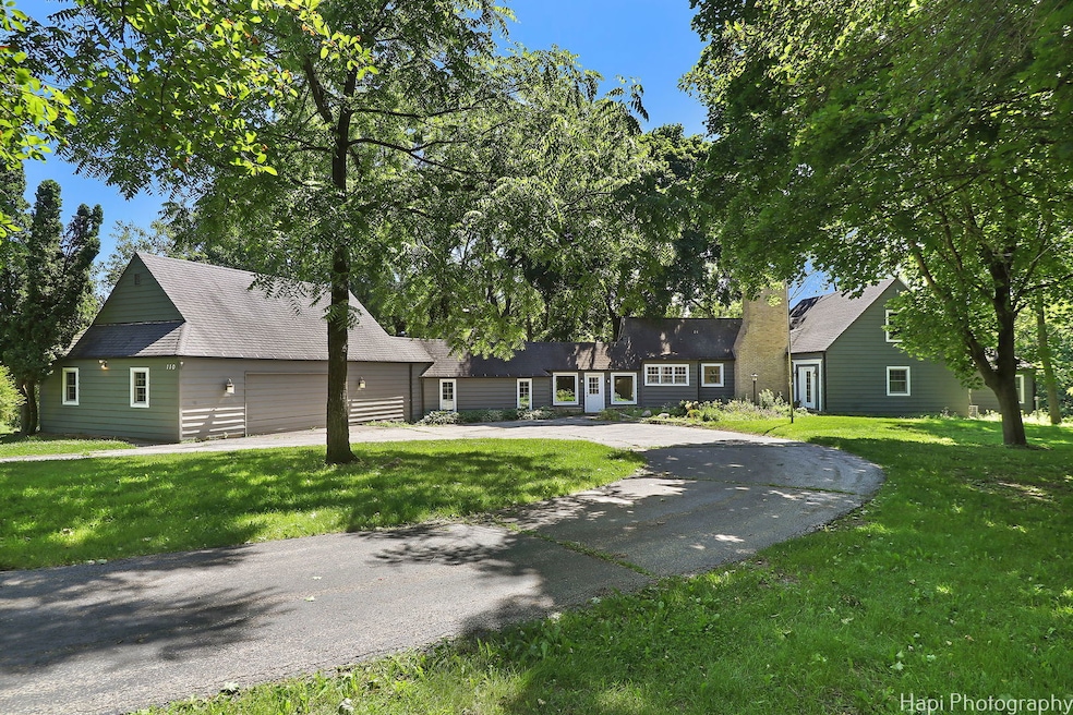 110 W County Line Rd, Barrington, IL 60010 - photo 1