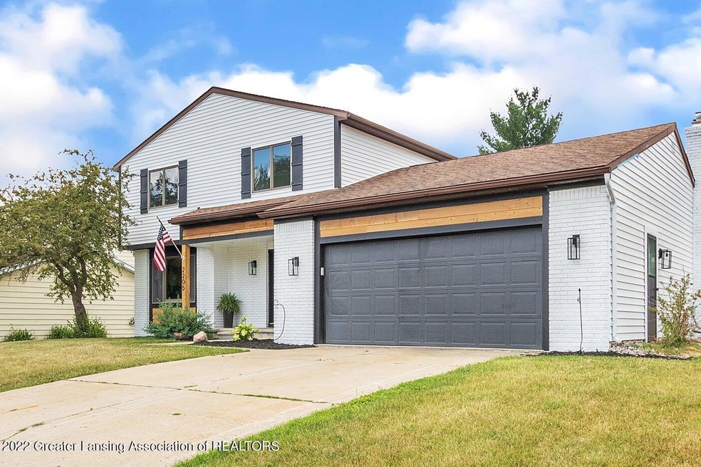 2205 Piney Point Dr, Lansing, MI 48917 - photo 1