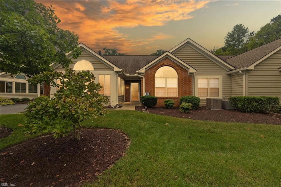 Pending $355,000 • Co-Listing Agent