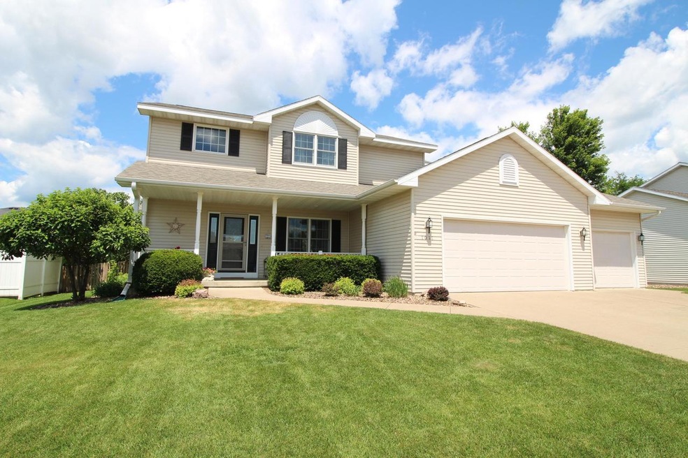 1011 Deerfield St, Holmen, WI 54636 - photo 1