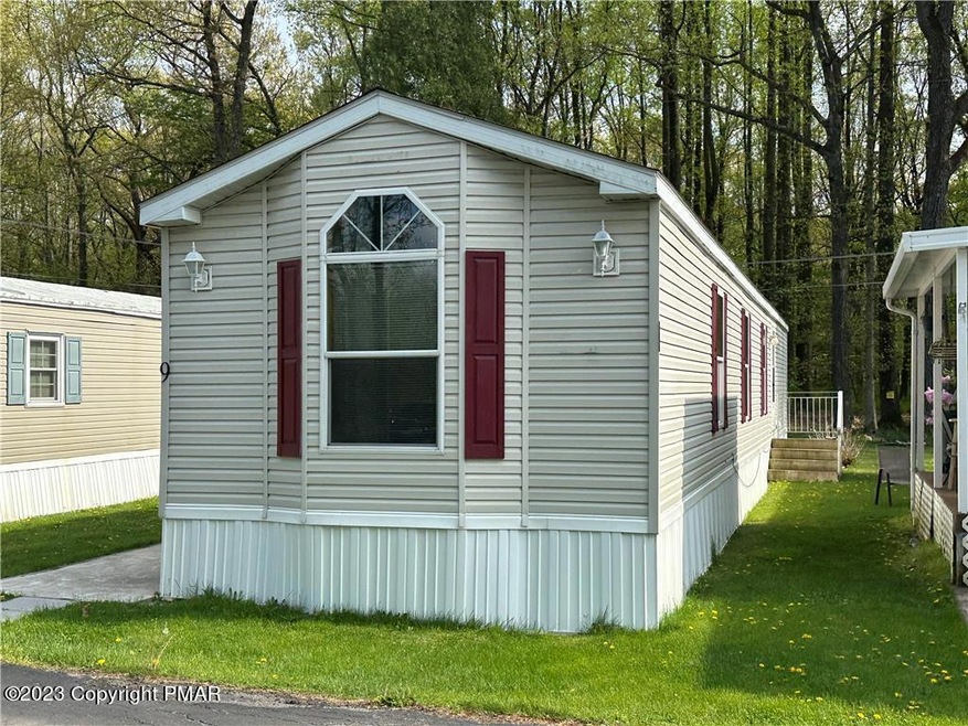 8220 Airport Rd unit 9, Northampton, PA 18067 - photo 1