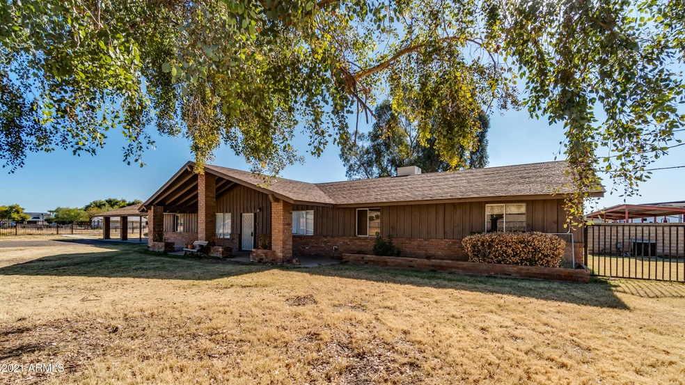 11811 E Ocotillo Rd-1