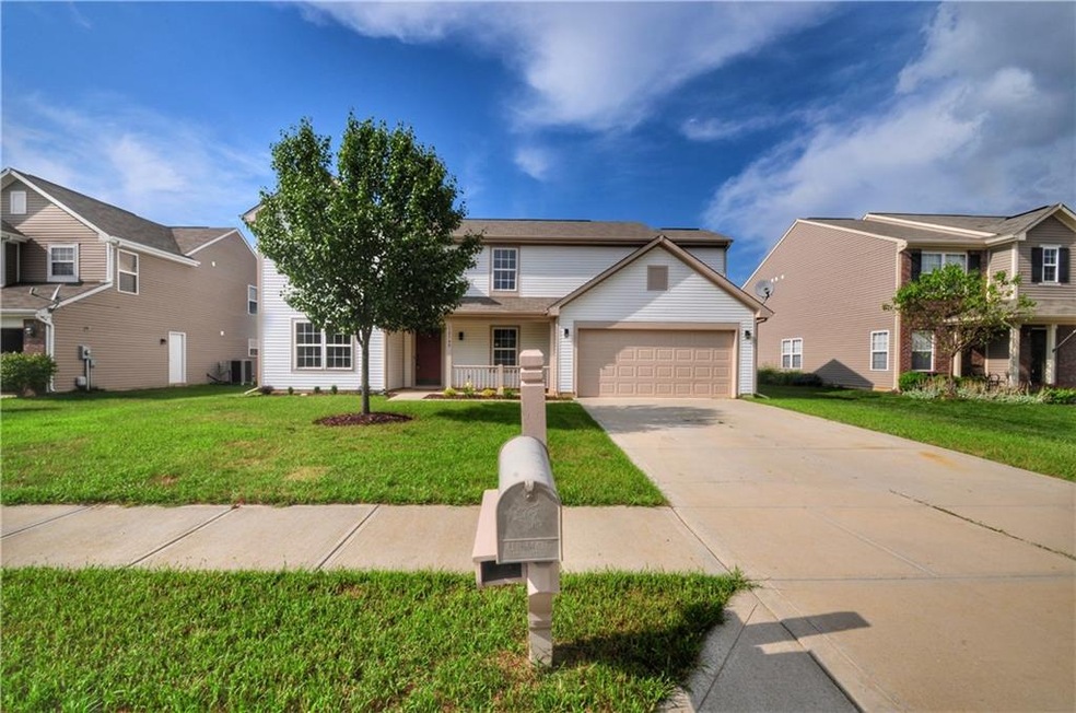 12368 Quarterback Ln, Fishers, IN 46037 - photo 1