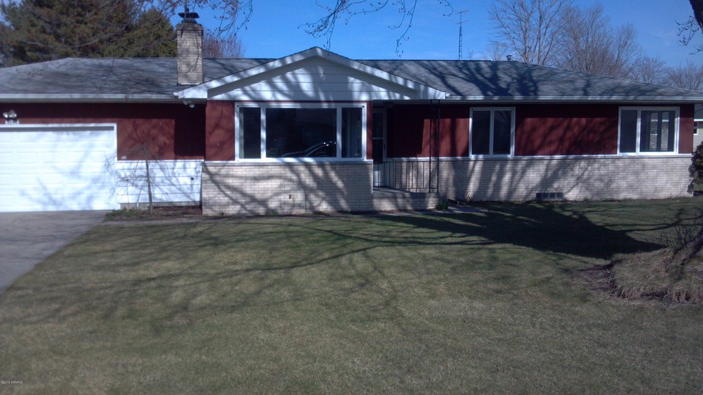 4900 Elmwood frt