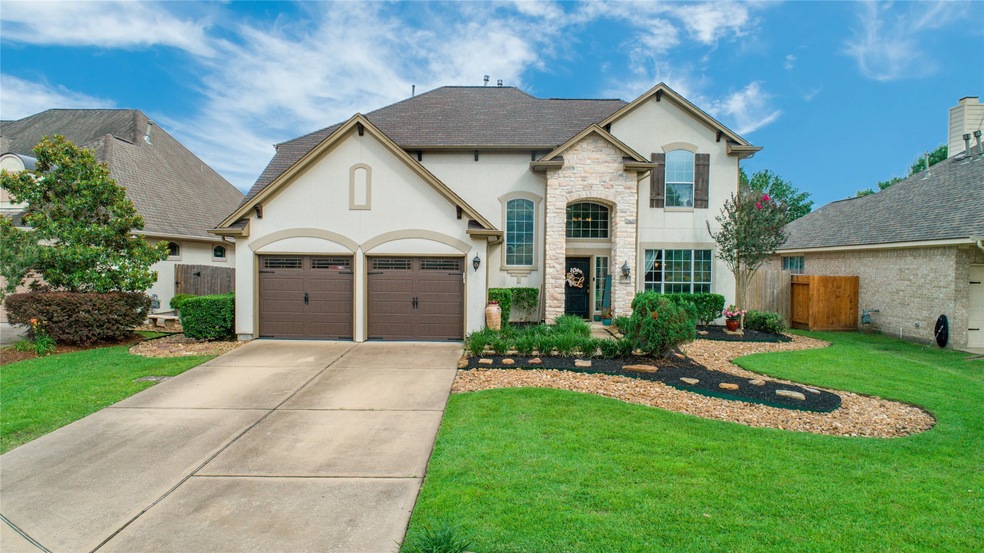 1477 Garden Lakes Dr, Friendswood, TX 77546 - photo 1