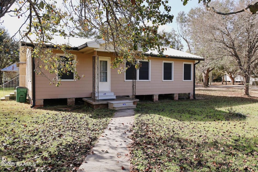 3905 Captain Cade Rd, Youngsville, LA 70592 - photo 1