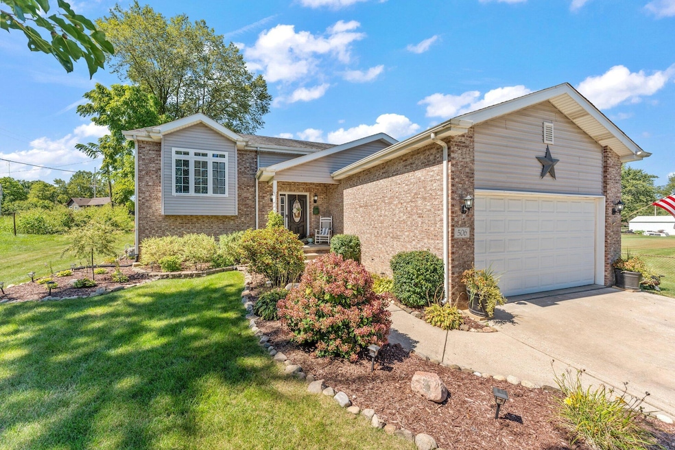 506 N Washington St, Hebron, IN 46341 - photo 1