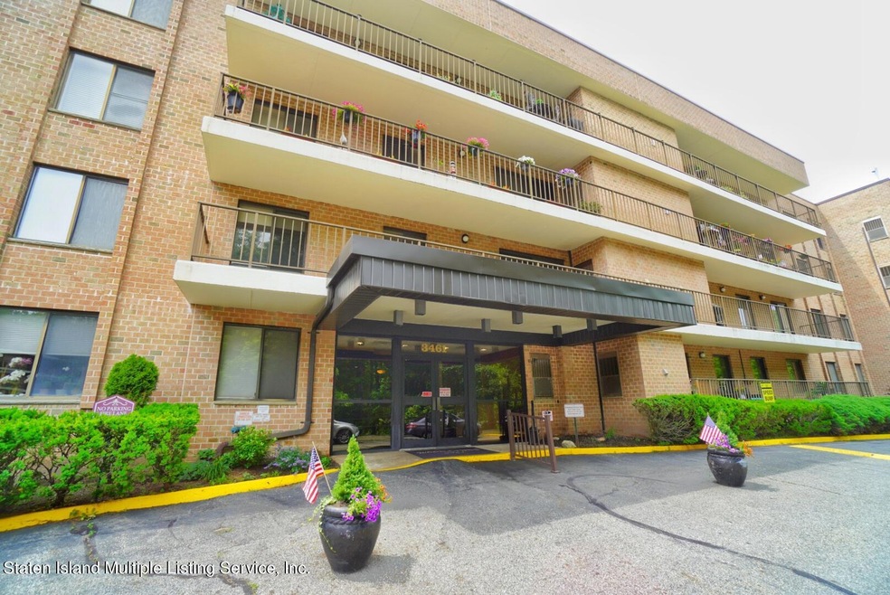 3461 Amboy Rd unit 4F, Staten Island, NY 10306 - photo 1