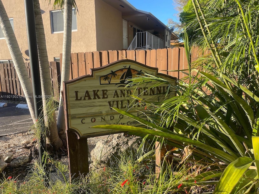 8400 SW 154th Cir Ct unit 716, Miami, FL 33193 - photo 1