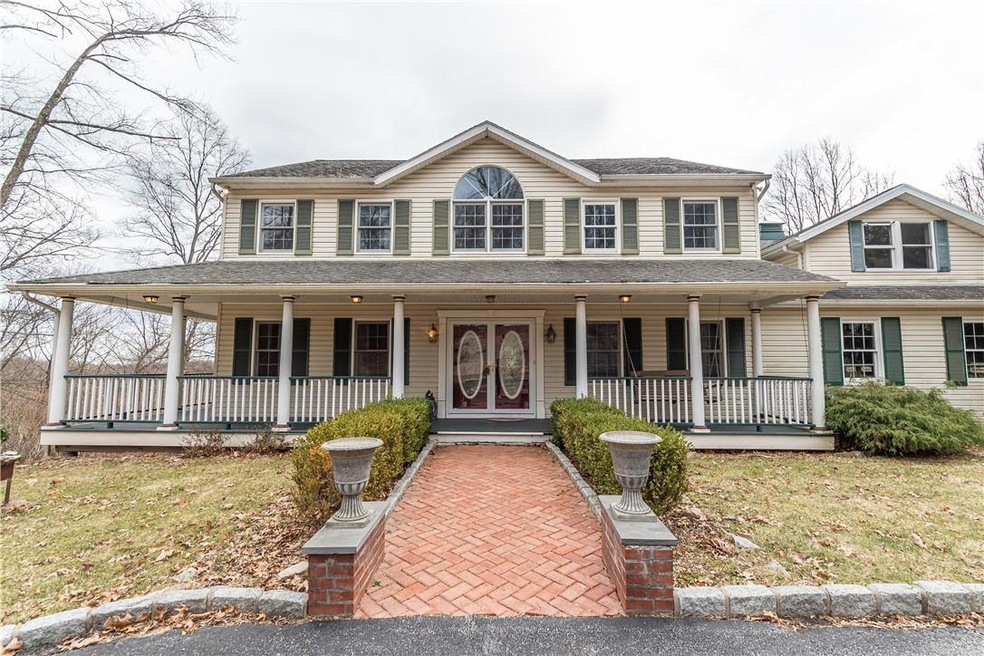 630 Barrett Hill Rd, Mahopac, NY 10541 - photo 1